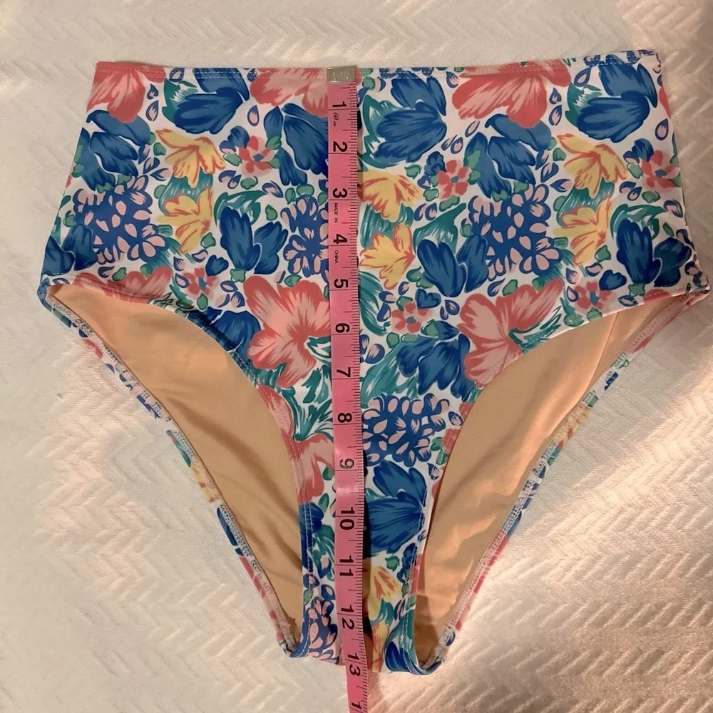 Faithfull The Brand / Revolve Chaumont Bikini Bottoms in Jemima Floral Size M - Picture 6 of 7